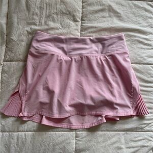 Light pink lululemon skirt size 4